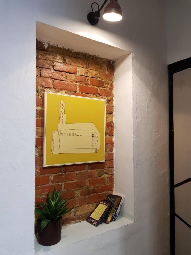 איפוה The Brownstone Hostel & Space חדר תמונה