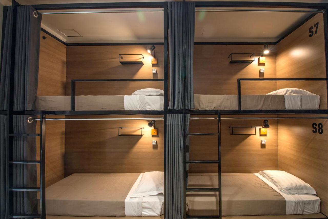 איפוה The Brownstone Hostel & Space מראה חיצוני תמונה